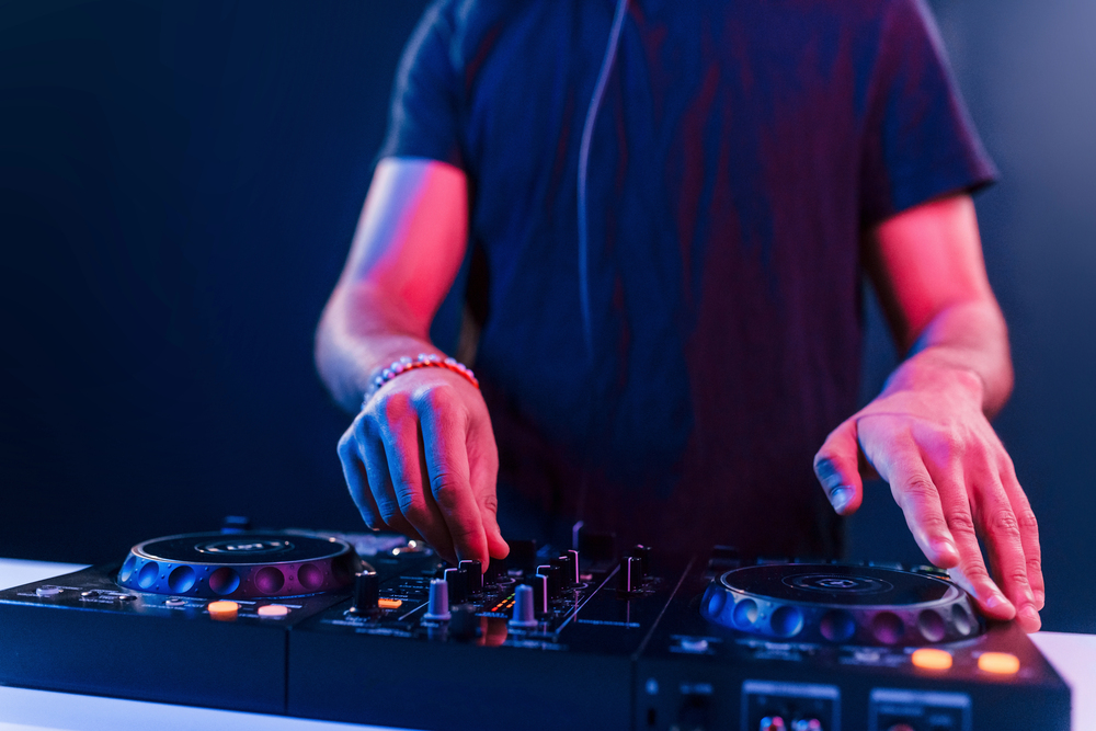 Quality Entertainment Wins 2026 Canadian Choice Award For Ottawa DJ Services